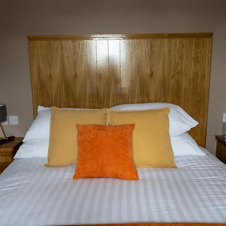 The Orchard House 4*