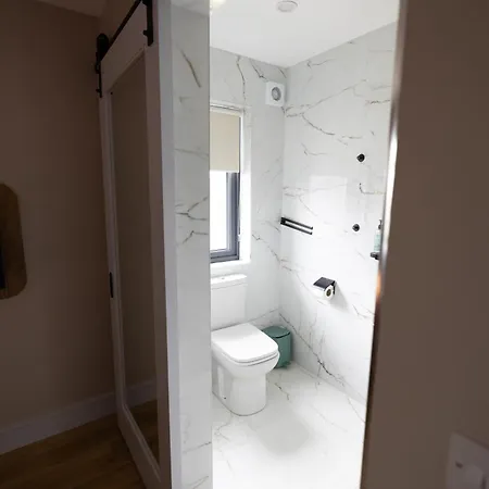 The Orchard House 4* كيلكيني