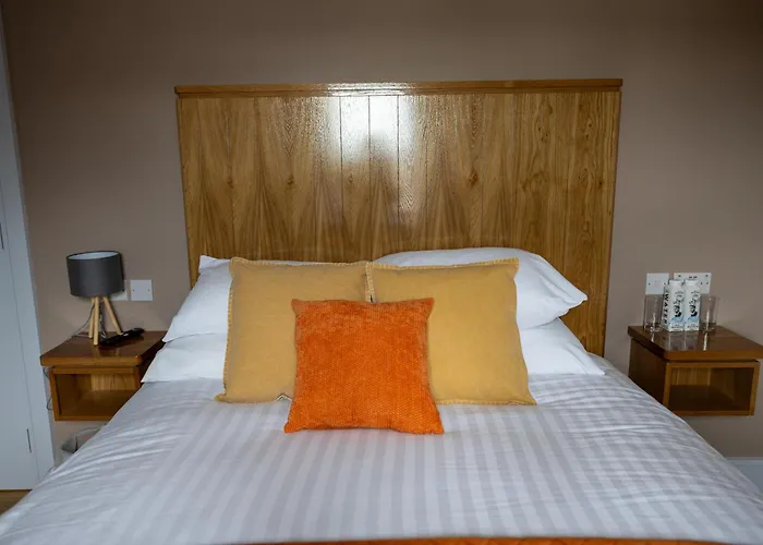 The Orchard House 4*
